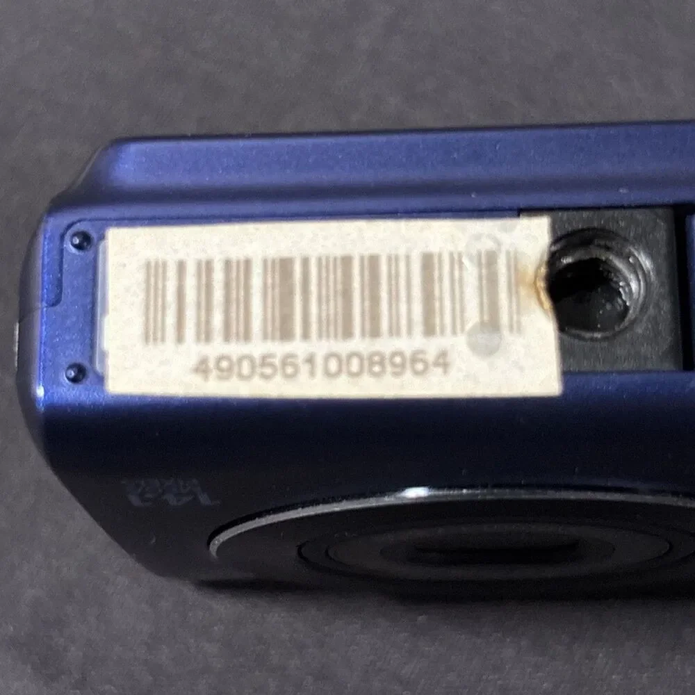 Canon PowerShot A2200 HD 14.1 MP Digital Camera 4x Optical Zoom Built-in Flash